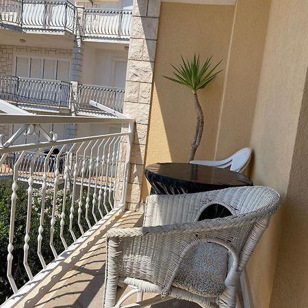 Guest House Adria ดูกีรัท ภายนอก รูปภาพ