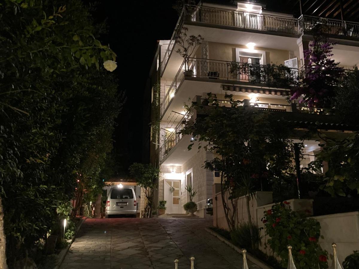Guest House Adria ดูกีรัท ภายนอก รูปภาพ