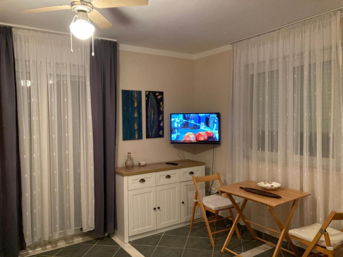 Guest House Adria ดูกีรัท ภายนอก รูปภาพ