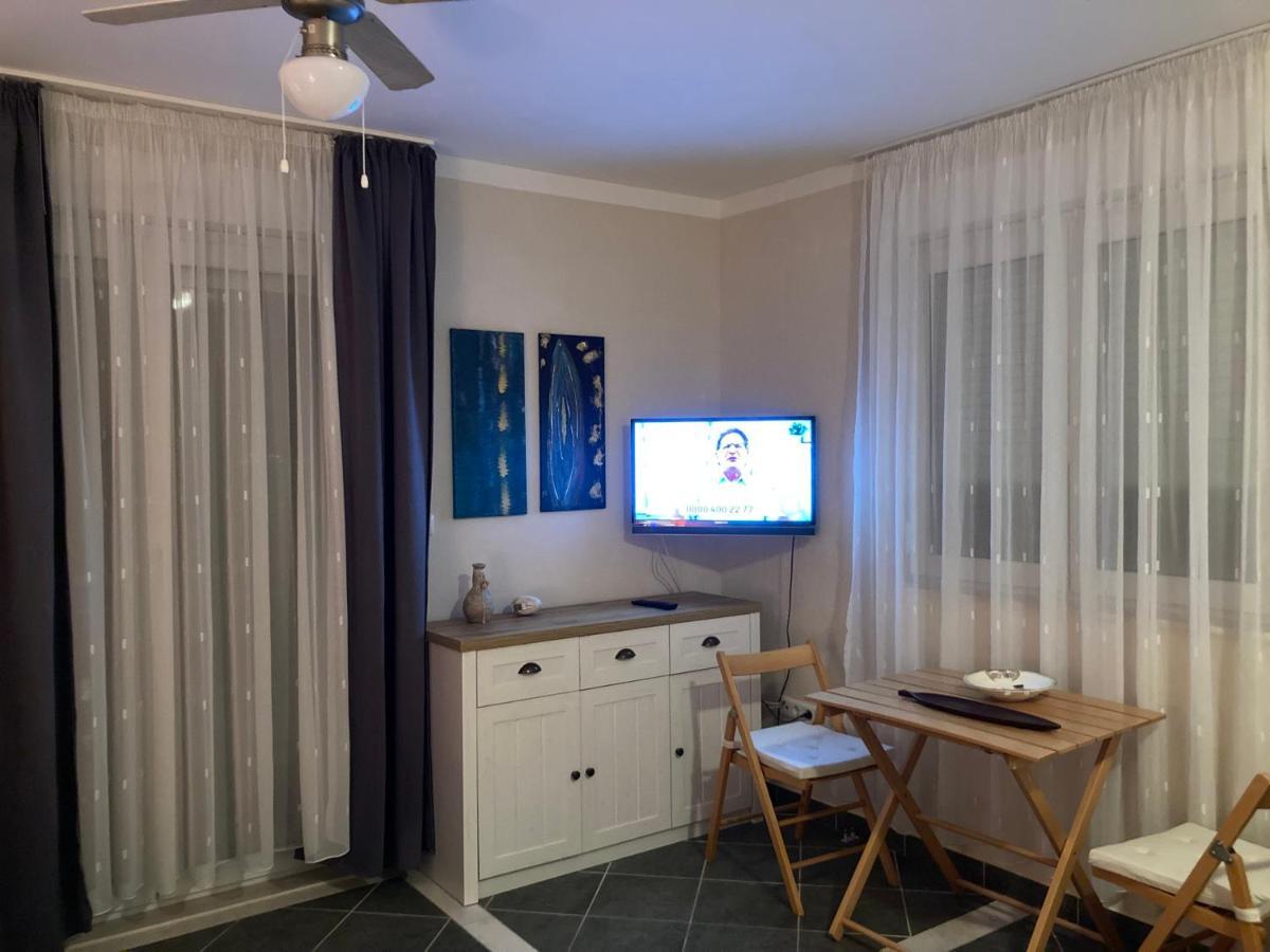 Guest House Adria ดูกีรัท ภายนอก รูปภาพ
