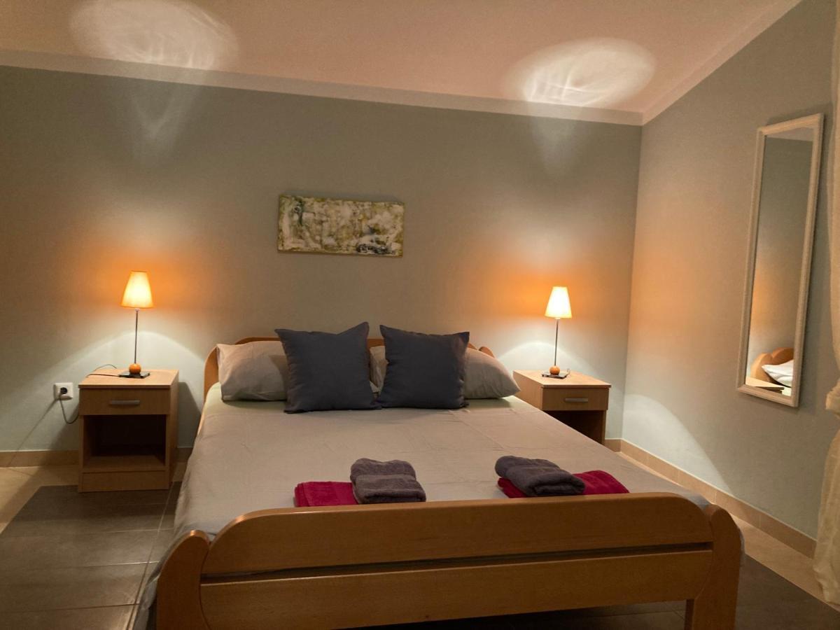 Guest House Adria ดูกีรัท ภายนอก รูปภาพ