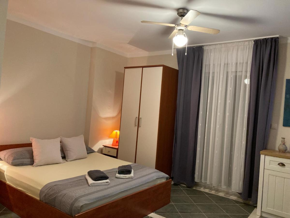 Guest House Adria ดูกีรัท ภายนอก รูปภาพ