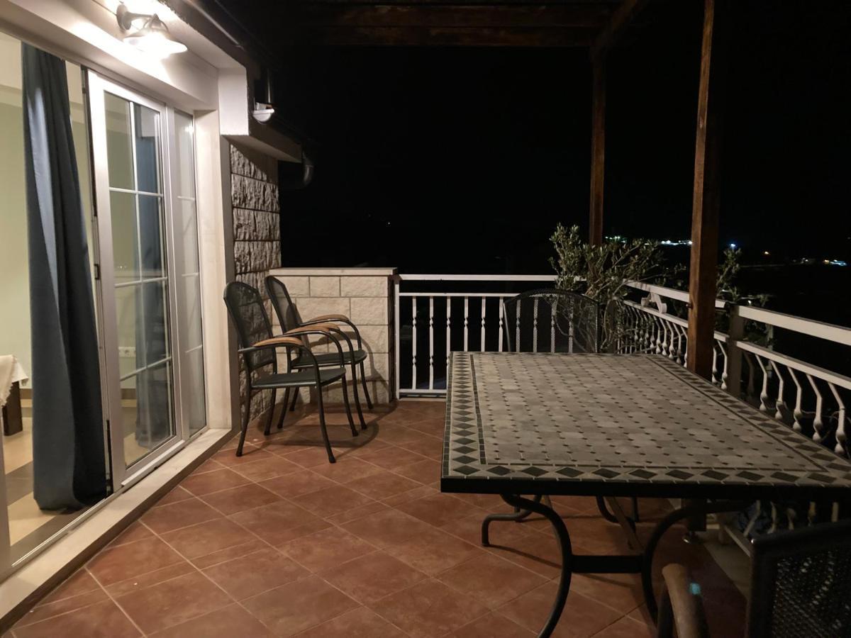 Guest House Adria ดูกีรัท ภายนอก รูปภาพ