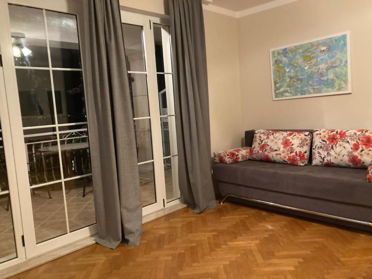 Guest House Adria ดูกีรัท ภายนอก รูปภาพ