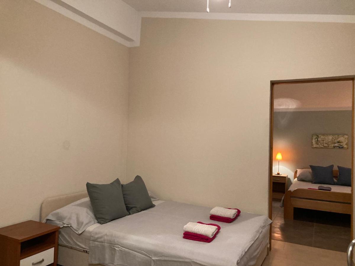 Guest House Adria ดูกีรัท ภายนอก รูปภาพ