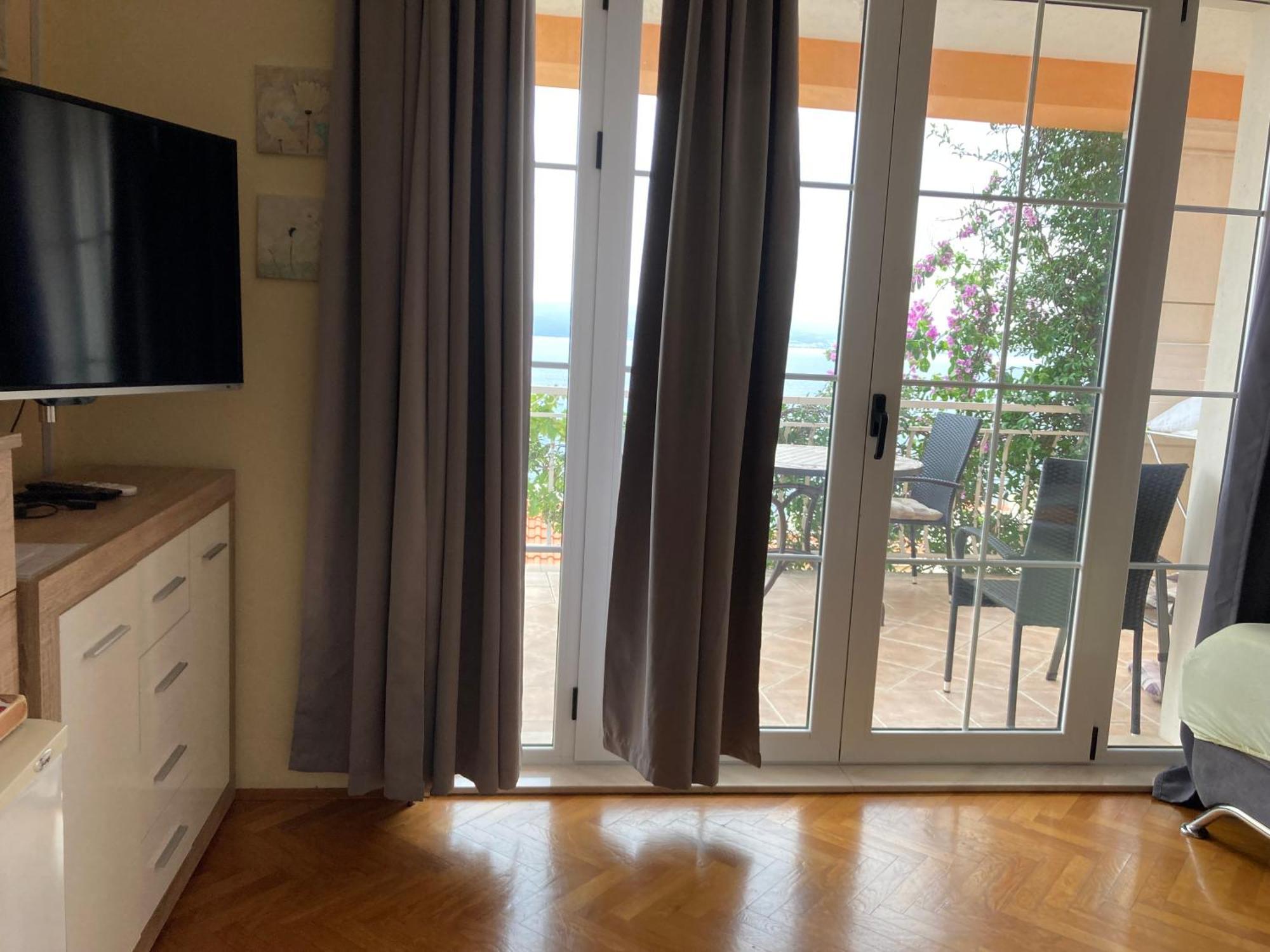 Guest House Adria ดูกีรัท ภายนอก รูปภาพ