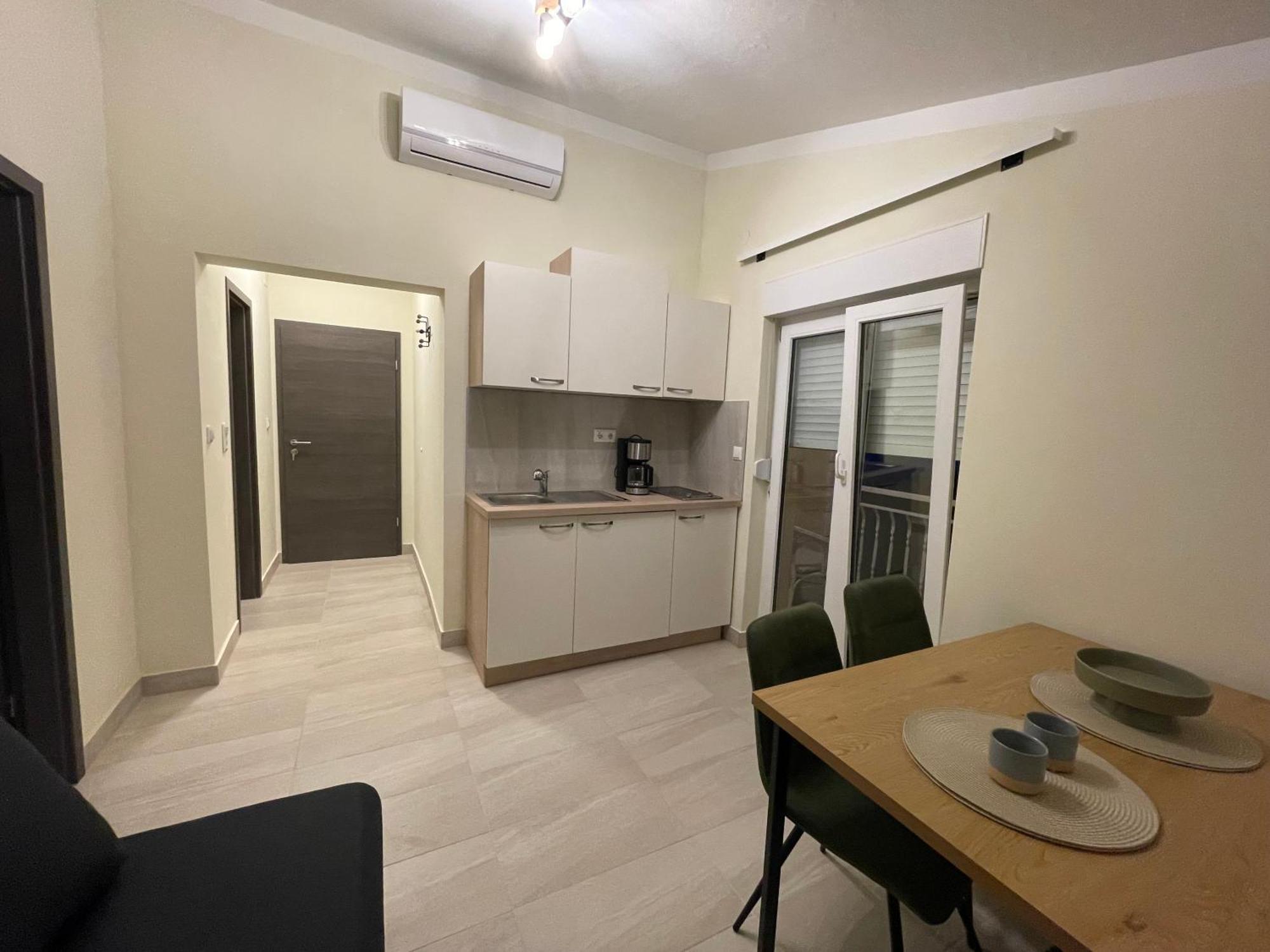 Guest House Adria ดูกีรัท ภายนอก รูปภาพ