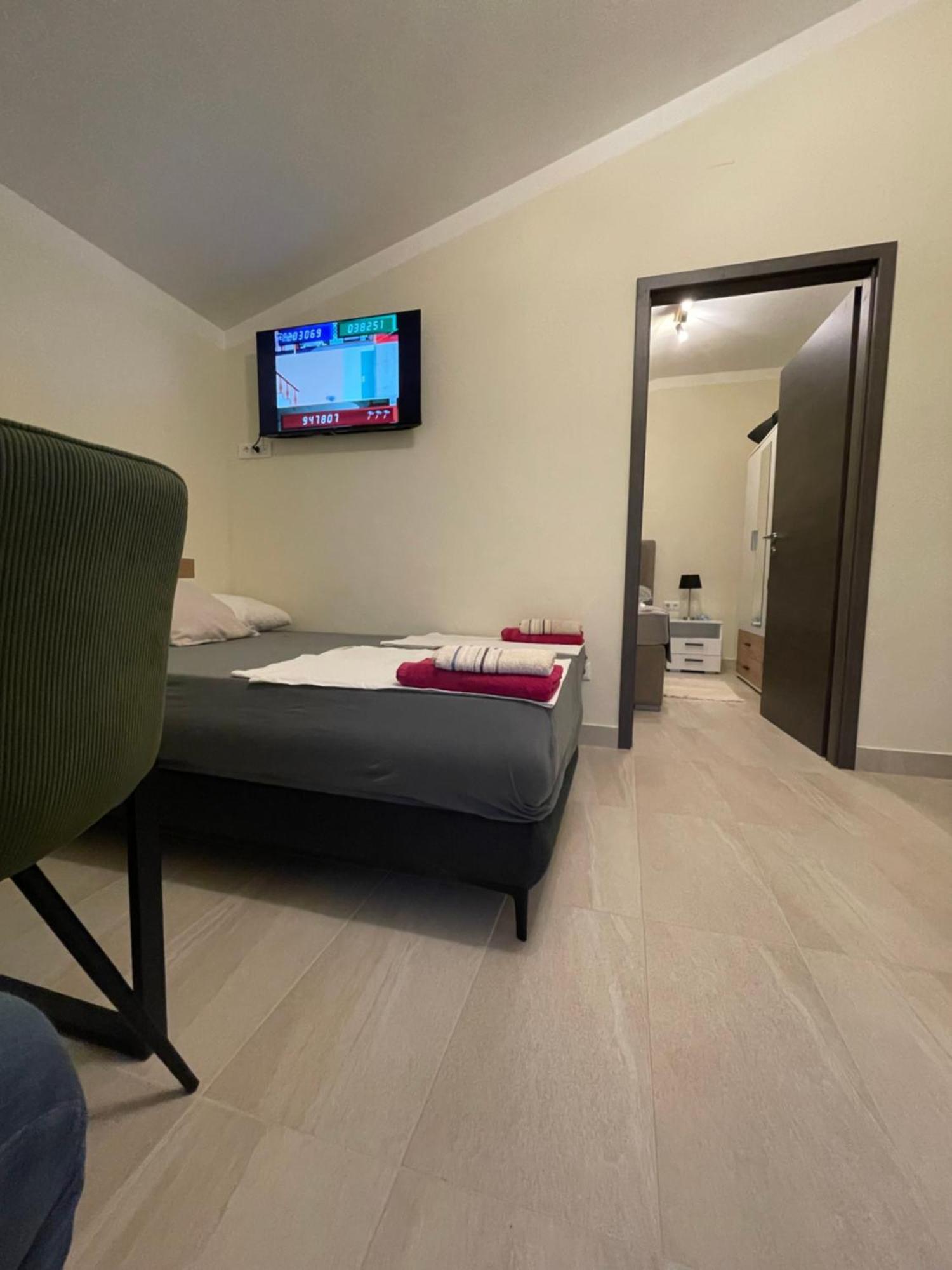 Guest House Adria ดูกีรัท ภายนอก รูปภาพ