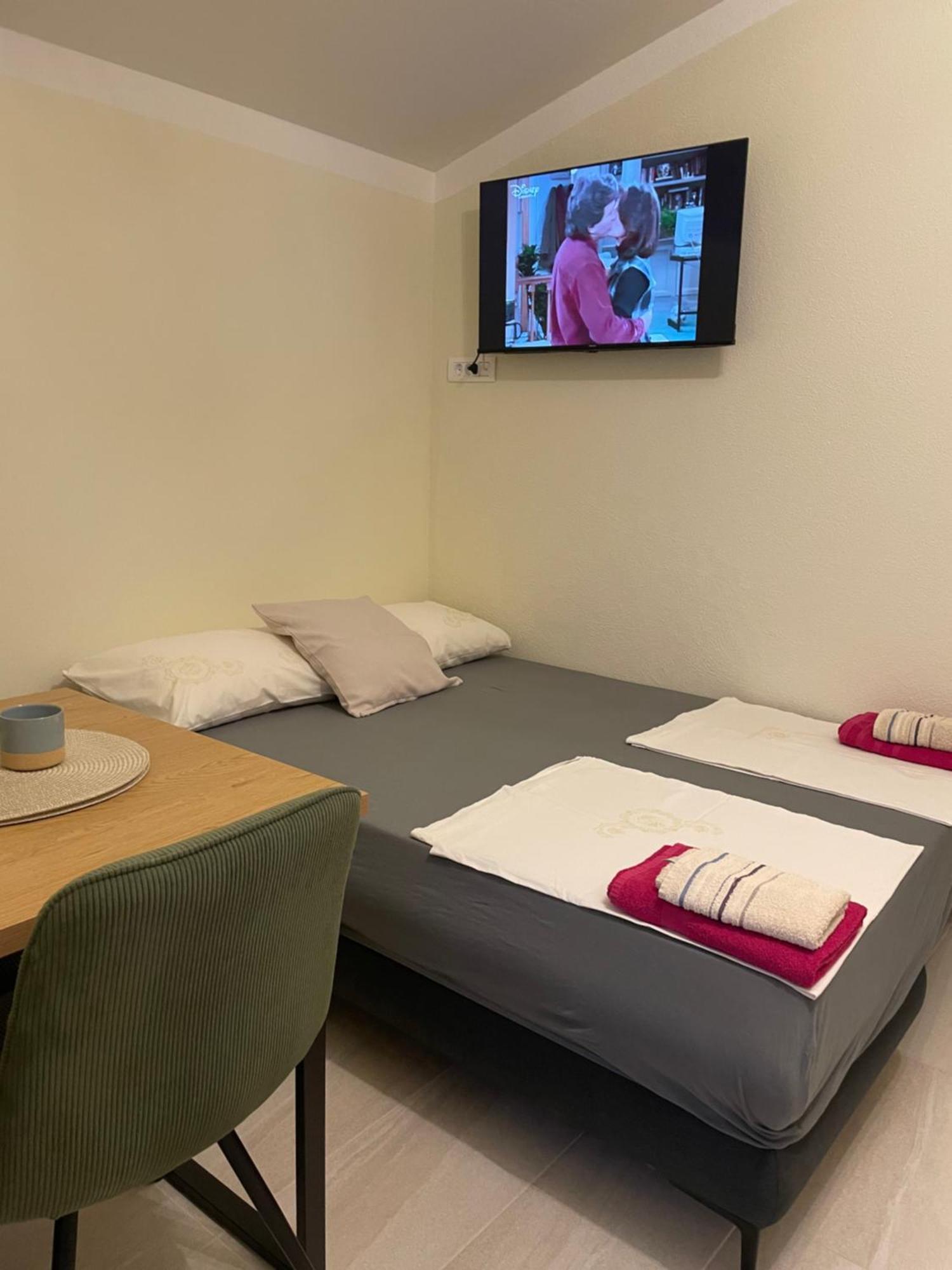 Guest House Adria ดูกีรัท ภายนอก รูปภาพ